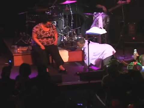 Bobby Brown Live - Roni