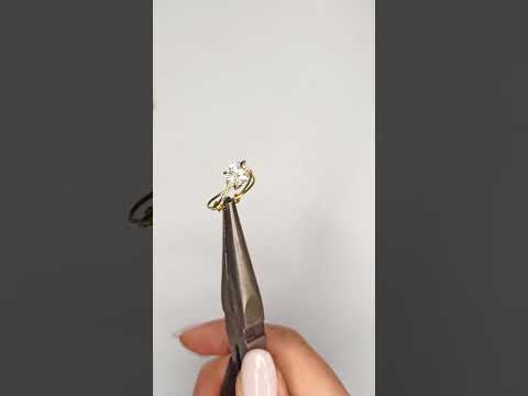 Solitaire Wire Prong Setting 💍