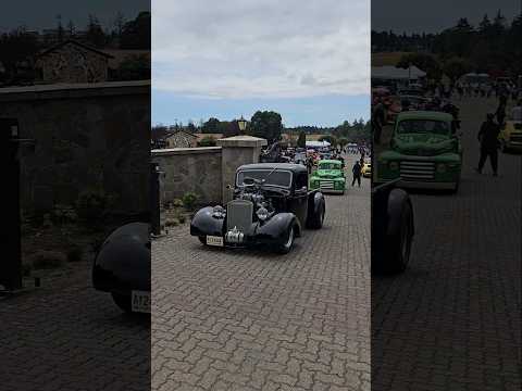 Gorgeous Custom Pick Up Trucks #lightemuptv #classic #pickup