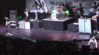 No Doubt - Music For Relief, Anaheim 18.02.2005 - 07 - Just a Girl