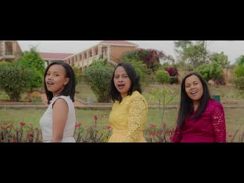 Ziona Famonjena - Mangetaheta (Clip officiel 2021)