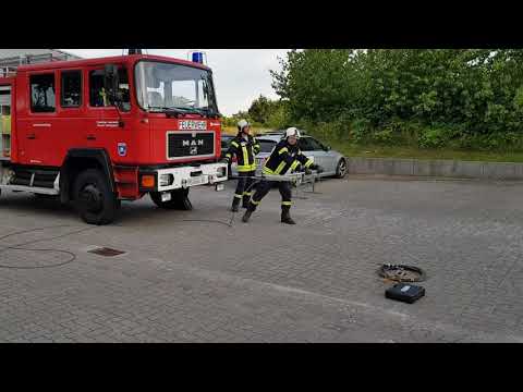 Mehrzweckzug Feuerwehr "schonende(Patientengerechte) Rettung