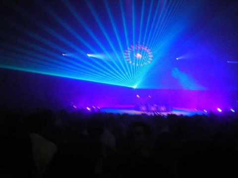 When Love Takes Over Vs Freeloader 2009