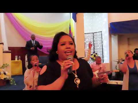 Coro Jehova Shalom - Te Podemos Sentir (Abner Himely)