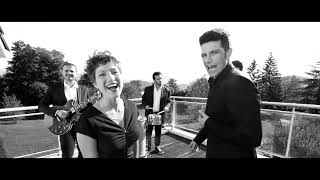 June&amp;Cash - Baby ride easy