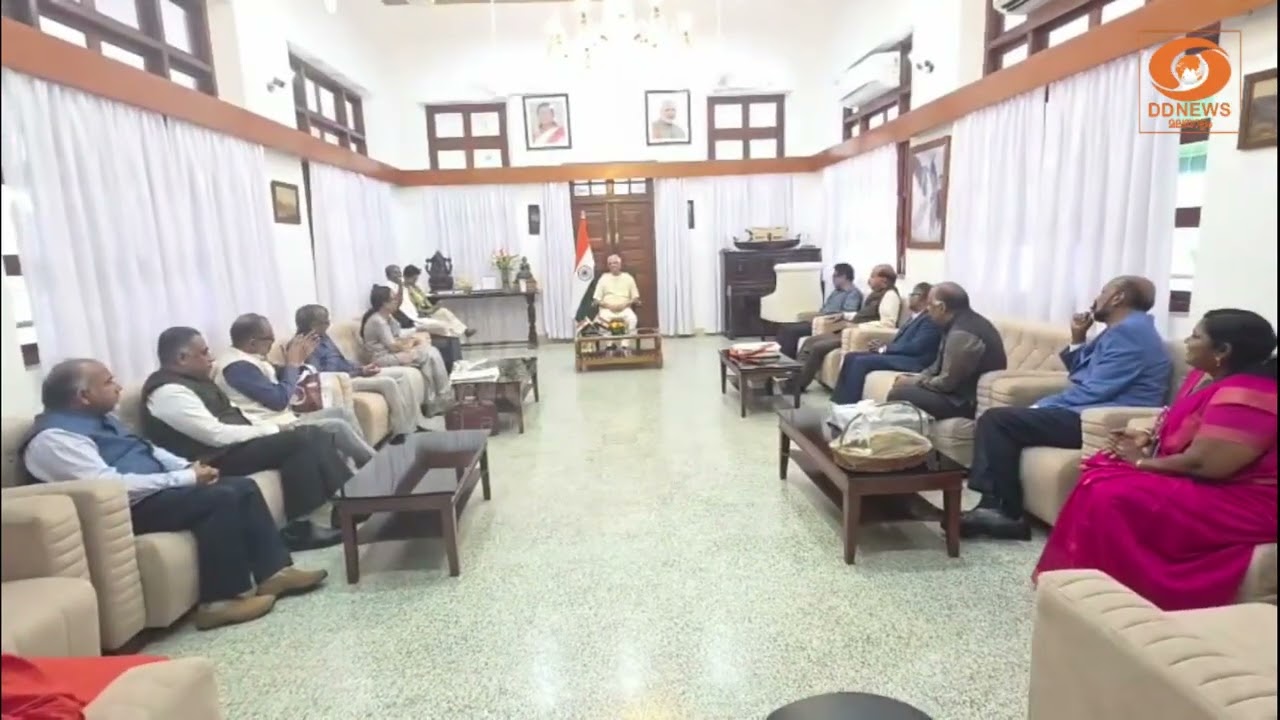 കേരളത്തിലെ വിവിധ സർവകലാശാലാ വൈസ് ചാൻസലർമാർ ഗവർണർ ര?