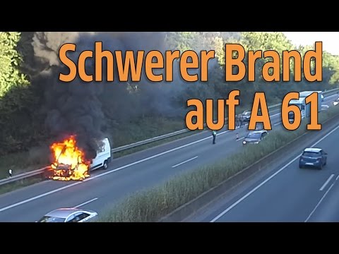 A 61: Paket-Transporter geht in Flammen auf!
