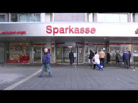 German bank heist victim says she first learned of robbery on TV | REUTERS