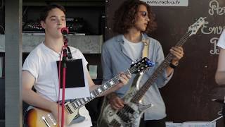 Manifesto - Got Ma Nuts From a Hippy (The Fratellis)