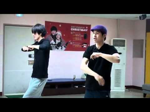 (크로스진) CROSS GENE 12/12/2011 Takuya et Sangmin dance