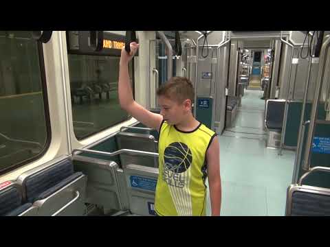 2017-08-05-On Lightrail from UW to the Seafair