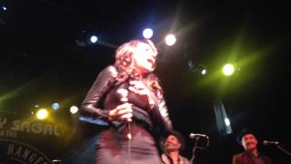 Katey Sagal and the Forest Rangers - Free Fallin (LA)
