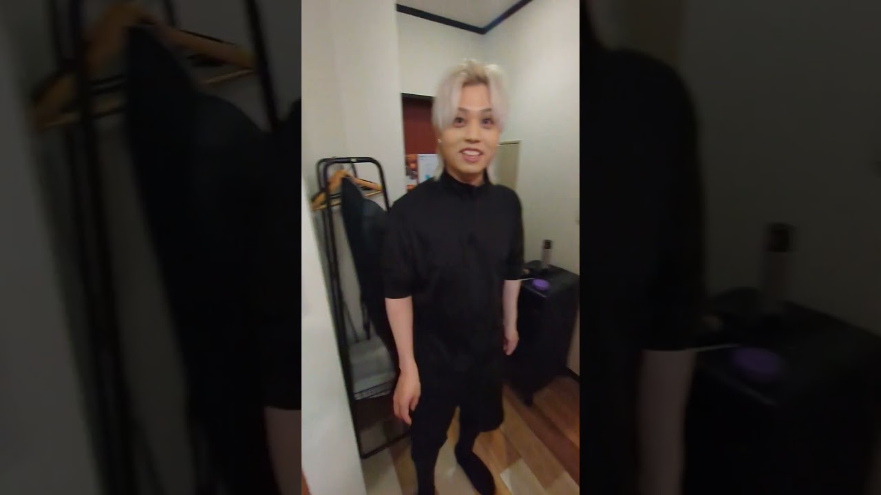 楽屋にサウナ！？TAKUYAの様子が変...