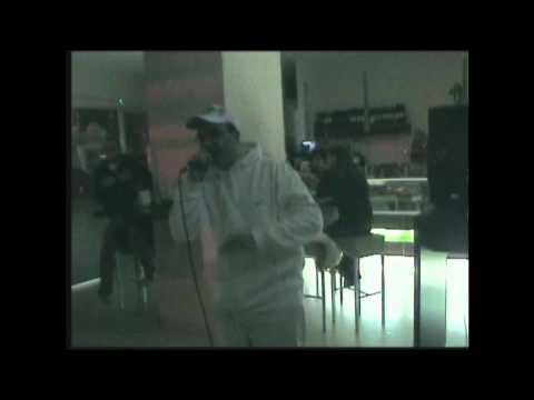 comma uno - il bacio - live