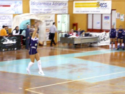 Primadonna A.A.Trani-Tuglie 2-3  www.afecionadostrani.it