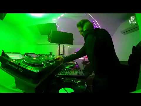 AKENATON IN THE CAVE