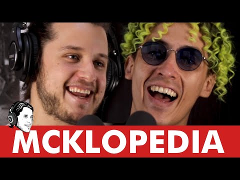 CREATIVO #238 - MCKLOPEDIA | Teorías de conspiración, Chips en el cerebro, Robar letras, Regueton