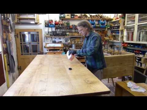 Holz ölen, Teil 3, Tischplatte ölen, Leinöl und Holzöl (Tungöl) auf Möbeloberfläche, Holzoberfläche