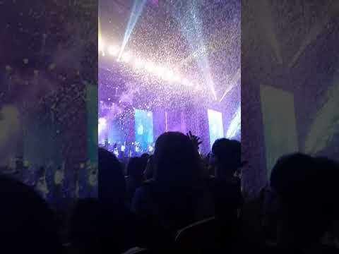IU LOVE POEM CONCERT 2019 IN JAKARTA INDONESIA - 너랑나랑 (YOU AND I) CLOSING MOMENTS