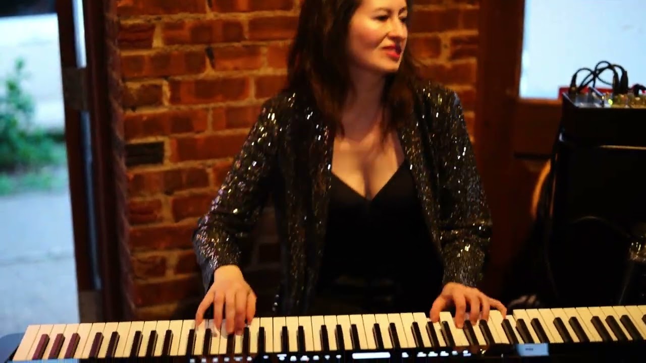 Promotional video thumbnail 1 for Brooklyn Jazz Gals