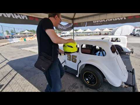 Castelletto di Branduzzo - noleggio Legends Car