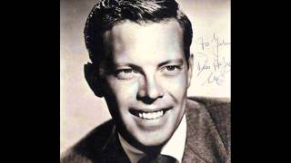 Dick Haymes: The More I See You 1945