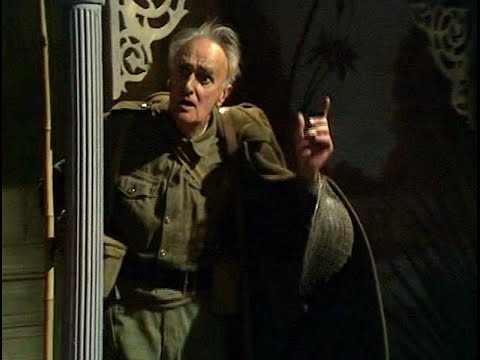 Dad's Army - Menace from the Deep - ... listen, what's that sound?!... - NL subs