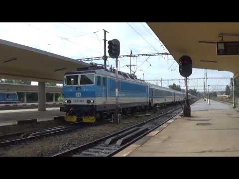 Příjezd lokomotivy 362 108 s R 757  do žst. Praha-Smíchov