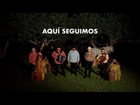 Aquí Seguimos - Lenin Ramírez ft. Los Robles