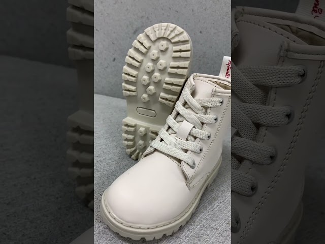 Vídeo relacionado con Disney Minnie Mouse Zapatillas Casa Antideslizantes Mujer Chica, Calcetines Pantuflas con Forro Polar, 35-41, Regalos para Ella (Rosa Minnie Mouse, 35-41 EU)