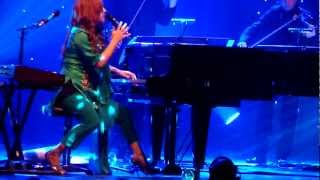 Tori Amos & Apollon Musagete Quartett - Star Whisperer (Amsterdam, NL 2011-10-17)