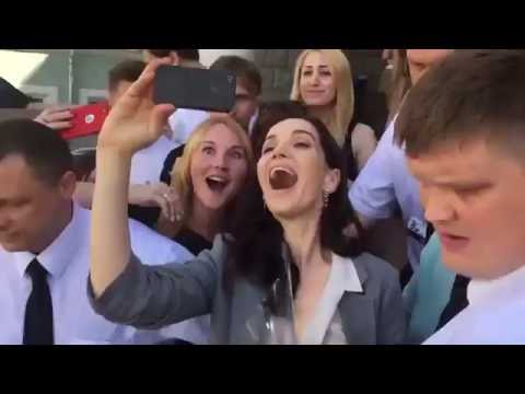 Natalia Oreiro . Con Fans  (30.06.2016 - Moscu)