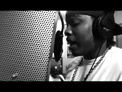 Vik Junior - Im Single/All I Got To Do Is WIN (VIDEO)