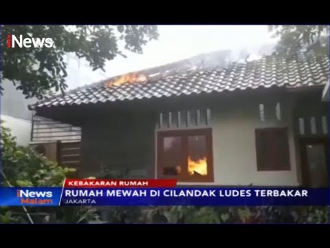 Diduga Akibat Korsleting Listrik, 1 Rumah Mewah di Cilandak Ludes Terbakar - iNews Malam 07/10