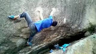 Video thumbnail of Créatura, 8b (sit). Targasonne