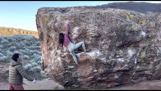 Video thumbnail of Indolence, V7. Moe’s Valley
