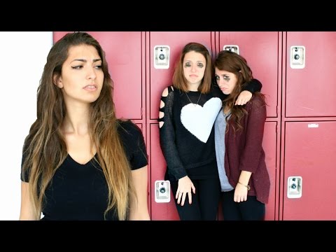 最終登校日に女の子がどう行動するか！？ (How Girls Act On The Last Day Of School!)