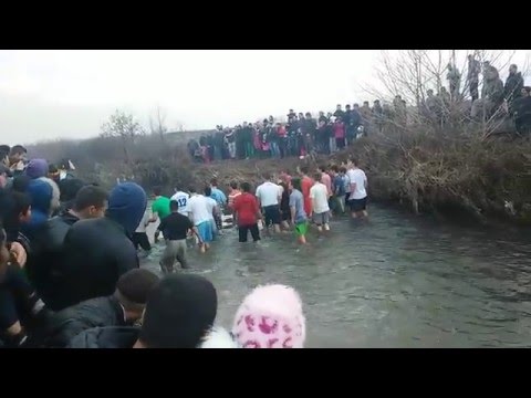 Vodici bogojavlenie Vasilevo frlanje na krstot