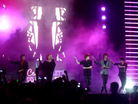 [fancam]091203 SHINee Amigo @Central Chidlom [Start with Key Rap]