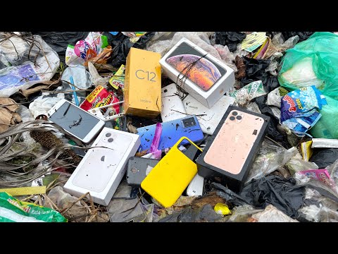 Der Müll des reichen Mannes, finden Sie viele gebrauchte Telefone auf dem Schrottplatz....