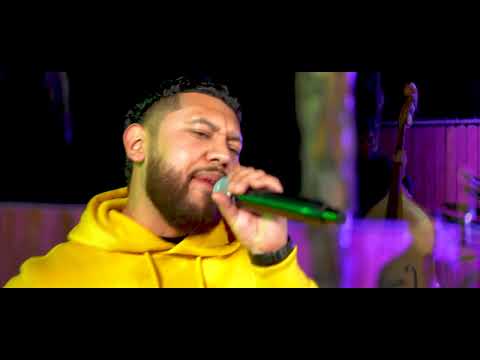 Sertres - Falsos Y Corrientes [En Vivo 2022]