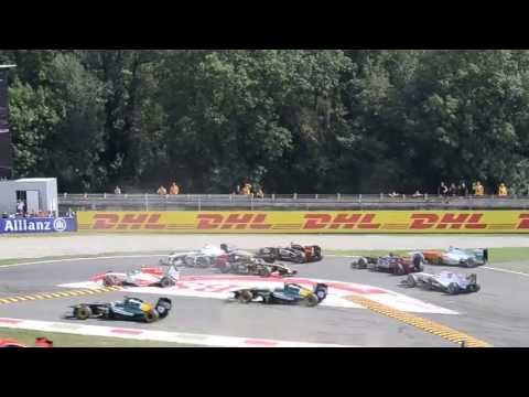 F1 Monza 2011 - race start - first corner