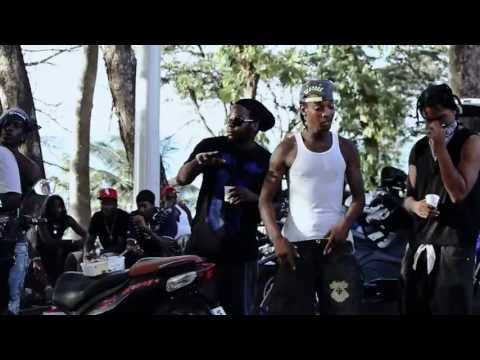 Lil lyan feat. Bambino - Outlaw (CLIP OFFICIEL) [Avr.2013]