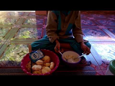 Makan buah Deso yg super suwegerrrr