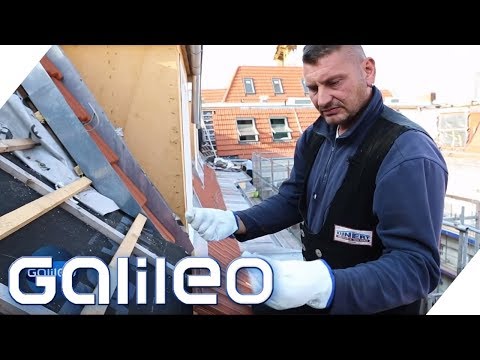 Hammer trifft Daumen - Ohne Schmerz! Der Superhandschuh | Galileo | ProSieben