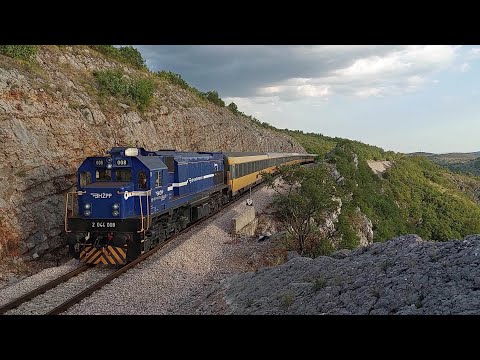 Regiojet train Split-Praha at Zrmanja Vrelo 2022. // Regiojet vlak iz Splita kod Vrela Zrmanje