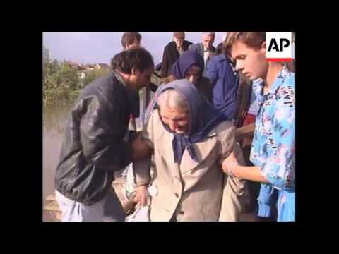 BOSNIA/CROATIA: CROATS AND BOSNIAN SERBS EXCHANGE PRISONERS