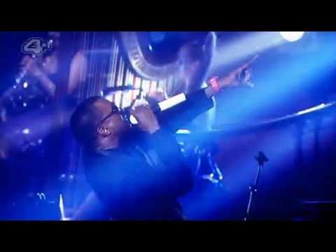 Kanye West - Touch The Sky (2007 Vodafone Live Performance)