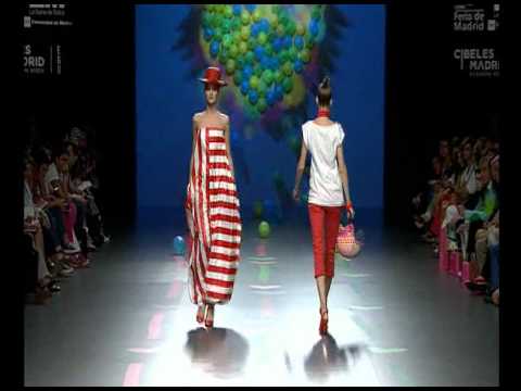 CIBELES | DESFILE AGATHA RUIZ DE LA PRADA - Edición 2011