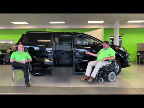 Toyota Sienna Hybrid BraunAbility Power Fold-out Side Entry - MobilityWorks